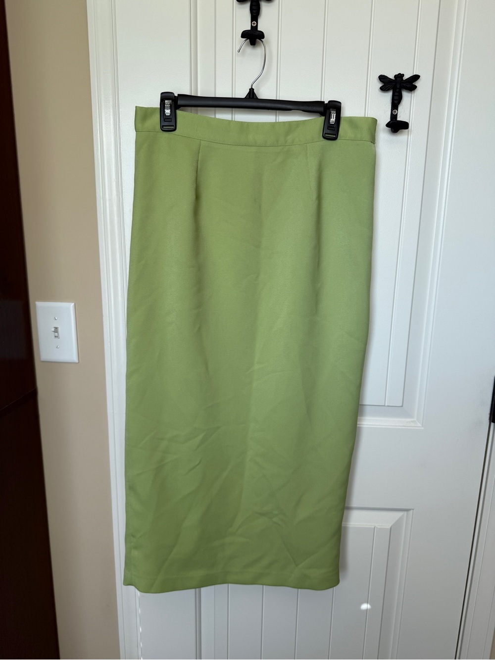 Midnight Velvet Classic Pencil Skirt in Bright Green